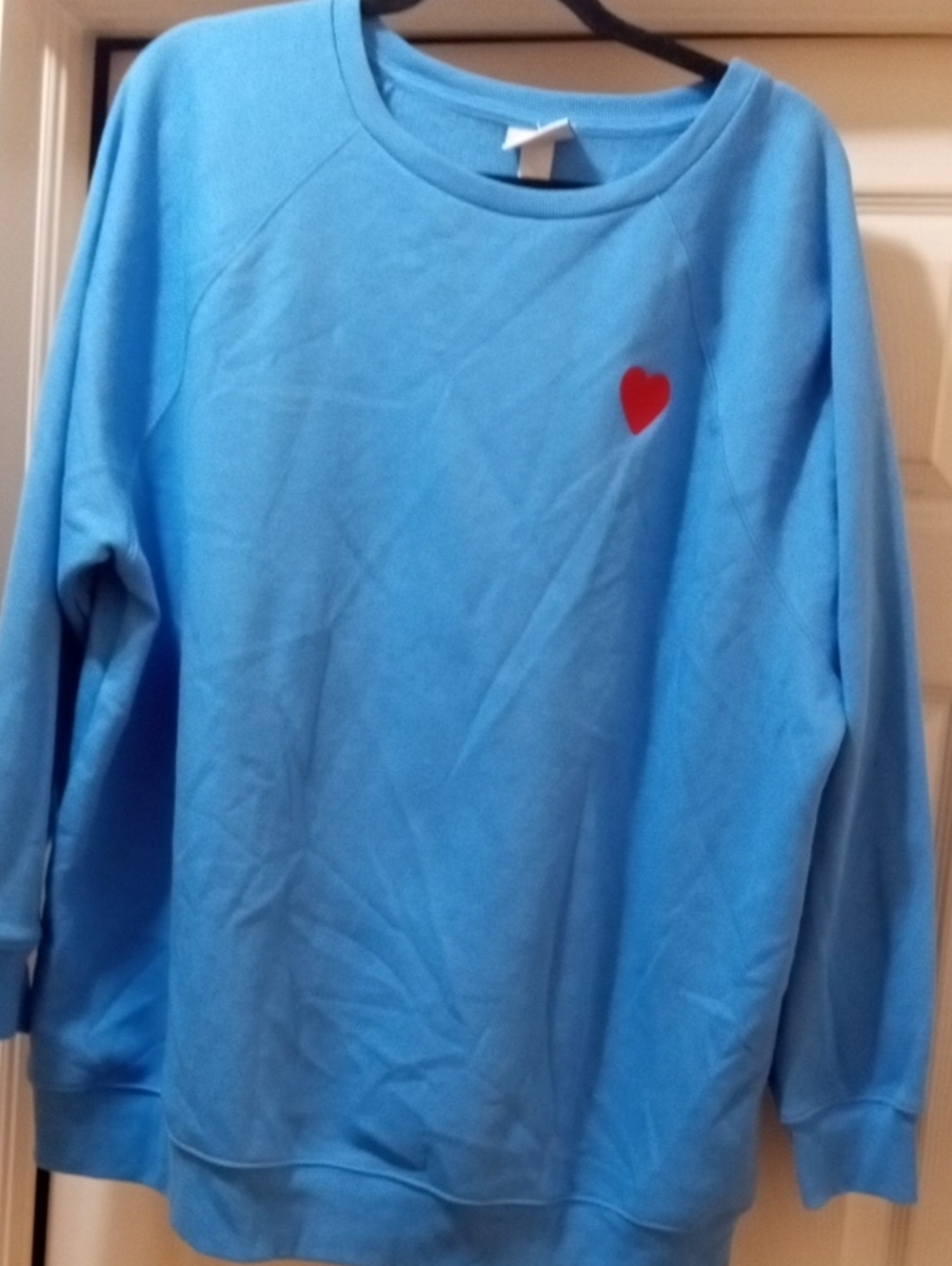 💲1⃣6⃣▶▶Ava & Viv Light Blue Sweatshirt with Red Heart